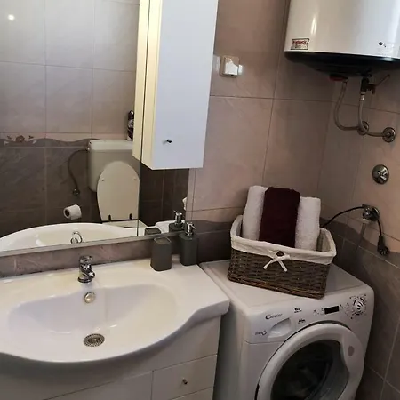 Ben Apartment